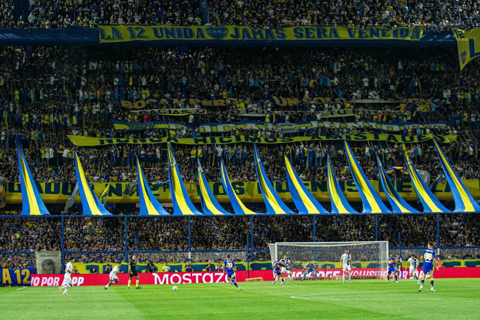 Can You Visit La Bombonera and El Monumental in One Day?