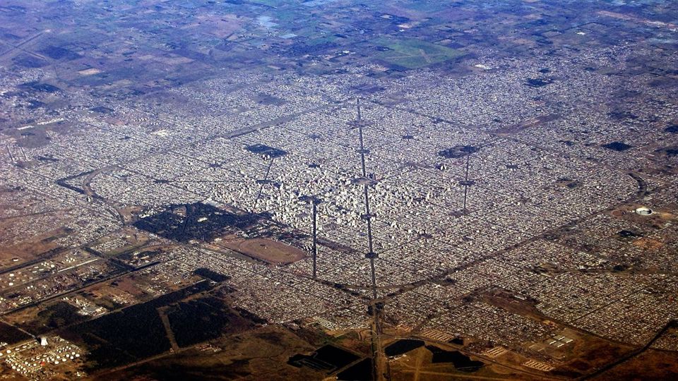 Day Trip to La Plata from Buenos Aires foto 1