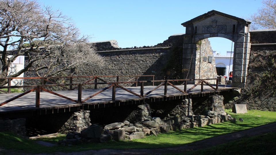 Colonia en un Día con Visita Guiada al Barrio Histórico foto 10