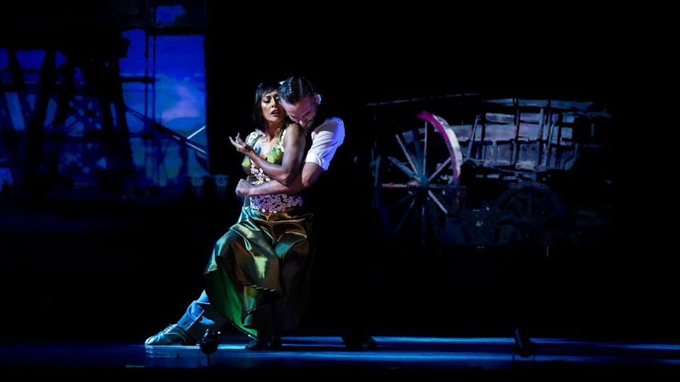 Fiesta Y Cena De Fin De Año En Madero Tango foto 11