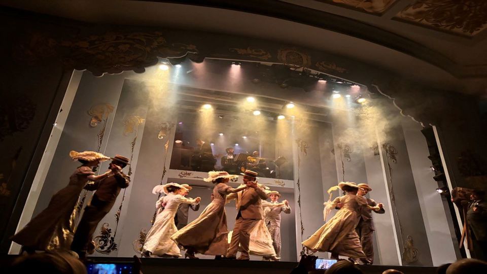 New Year`s Eve Party And Dinner Show At Café De Los Angelitos foto 4