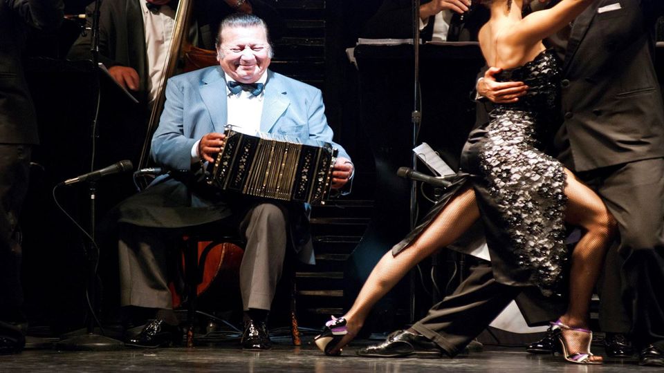 Noche de Milonga: Clase de Tango y Show en San Telmo foto 1