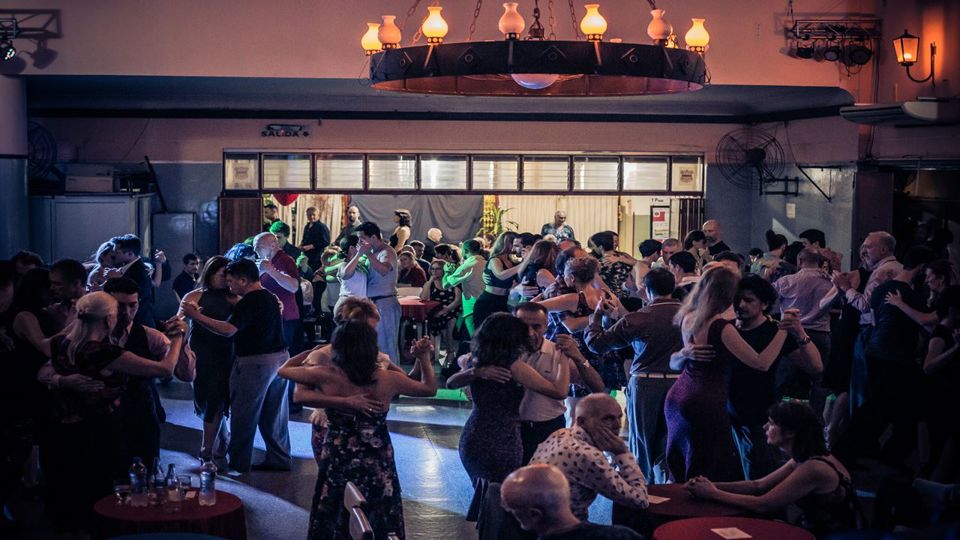Noche de Milonga: Clase de Tango y Show en San Telmo foto 4