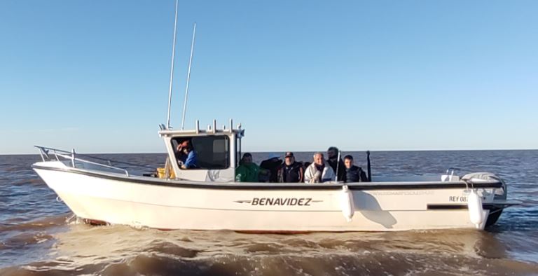 Pesca En El Rio De La Plata (3)