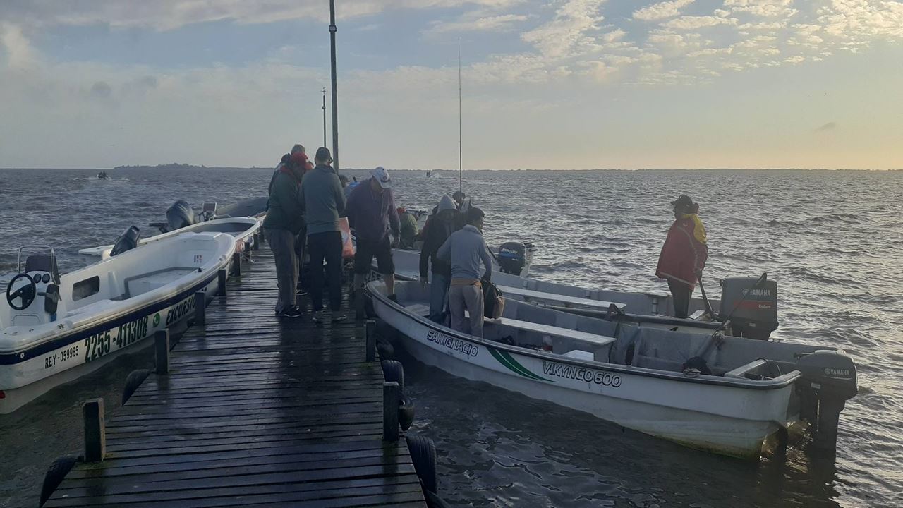 Pesca En El Rio De La Plata (2)