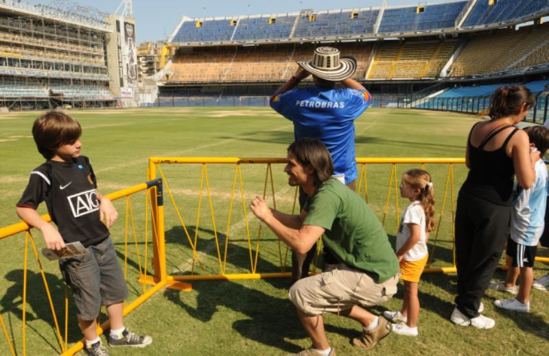 Buenos Aires And Its Two Passions (Tango And Football) (2)
