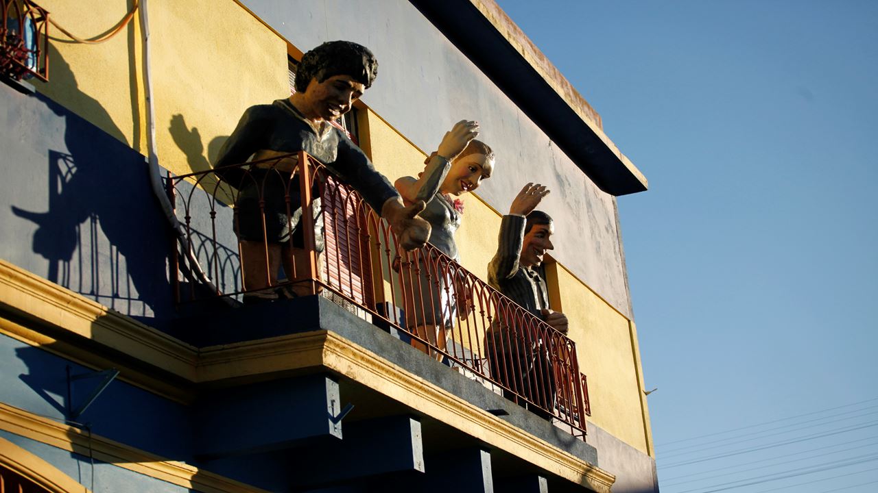 Buenos Aires And Its Two Passions (Tango And Football) (4)