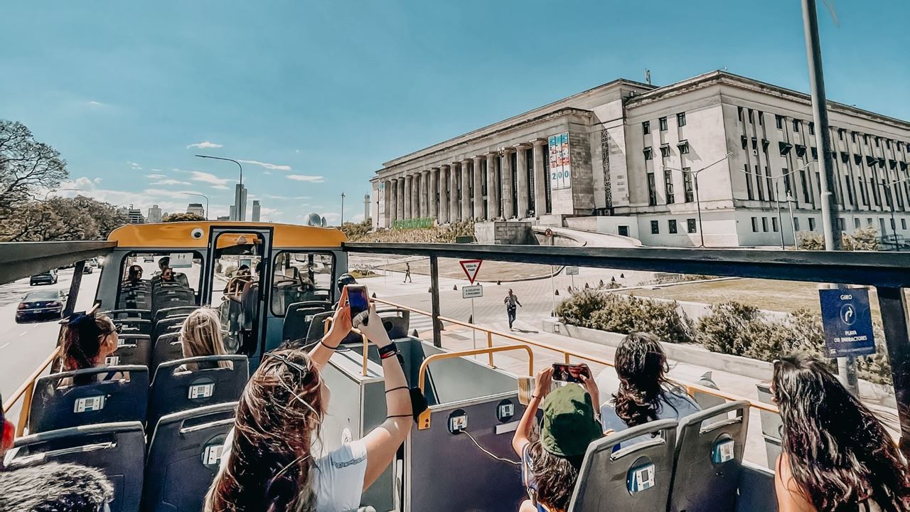 Tourist Bus Tour foto 1