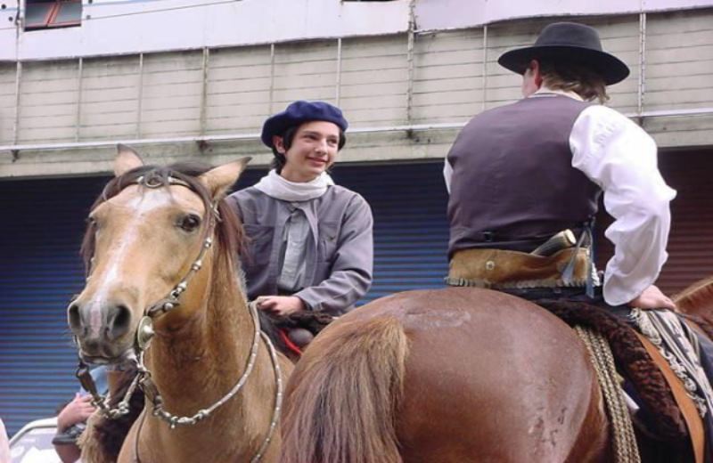 Tour A Las Ferias De San Telmo Y Mataderos (2)