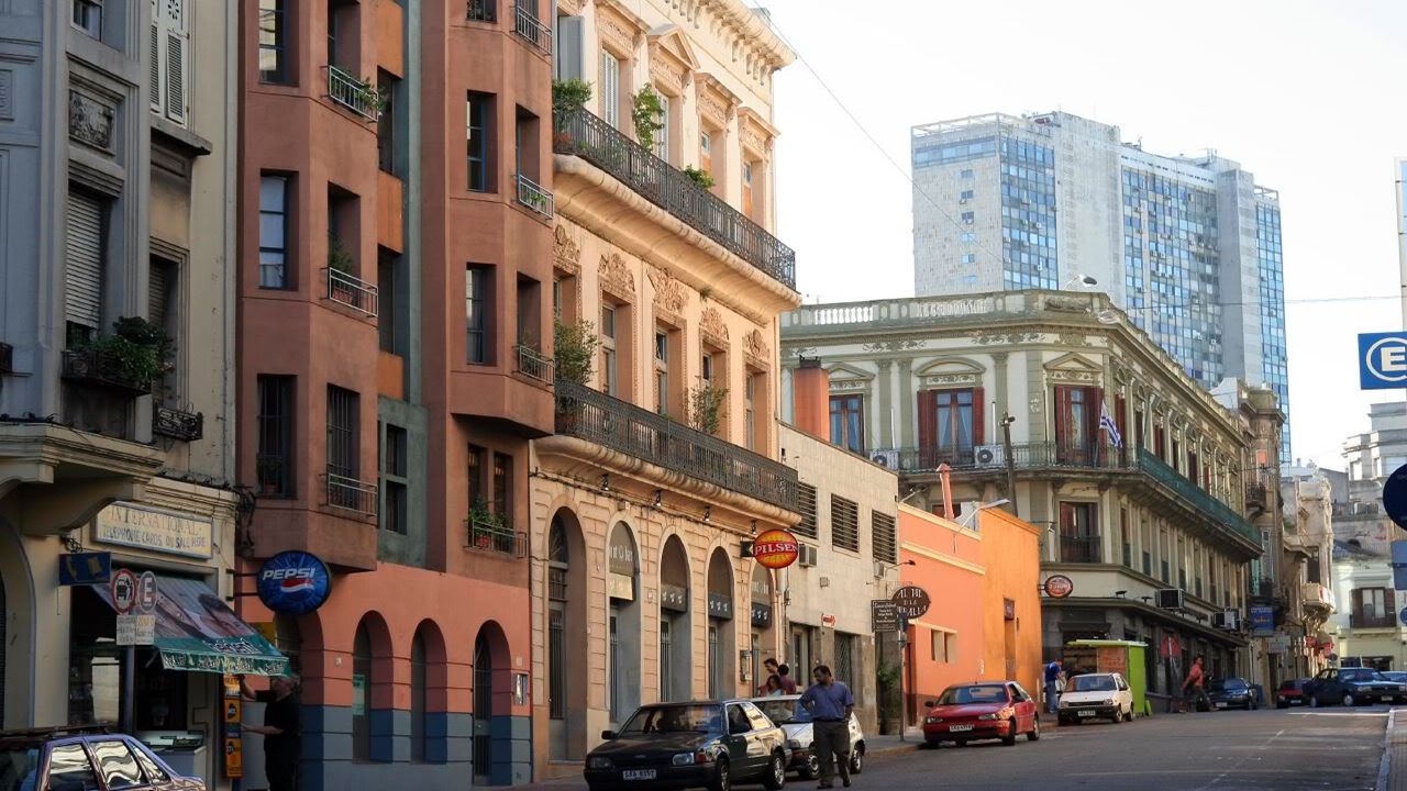 Day Trip To Montevideo From Buenos Aires (1)