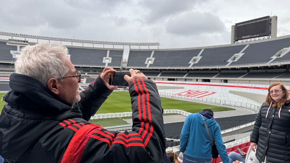 Boca e River: Visita a La Bombonera e Estádio Monumental foto 8