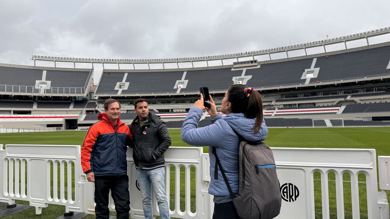 Visita Estadios Monumental Y Bombonera - River Y Boca (5)