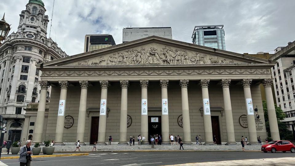 Walk Tour com Visita ao Teatro Colón e Museu MALBA foto 7